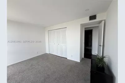1000 Parkview #531, Hallandale Beach, FL 33009 - Photo 14