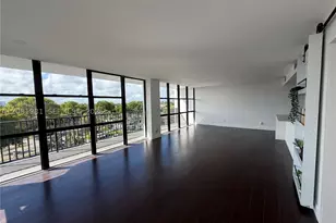 1000 Parkview, Hallandale Beach, FL 33009 - Photo 12