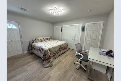 52 45th, Treasure Island, FL 33706 - Photo 14