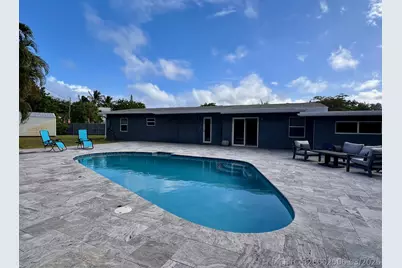 525 NE 27th Street, Wilton Manors, FL 33334 - Photo 2