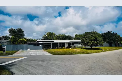 525 NE 27th Street, Wilton Manors, FL 33334 - Photo 8