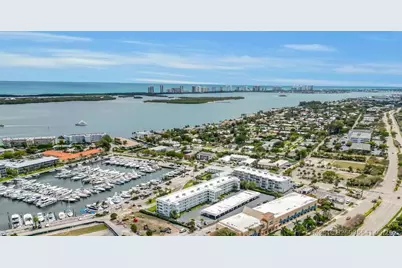 907 Marina Drive #401, North Palm Beach, FL 33408 - Photo 2