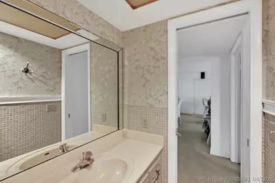 907 Marina Drive #401, North Palm Beach, FL 33408 - Photo 14