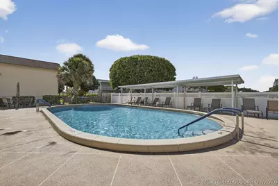 202 Oxford 200, West Palm Beach, FL 33417 - Photo 18