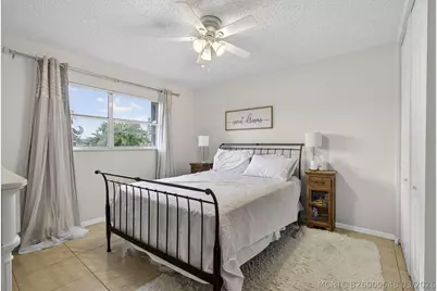 202 Oxford 200, West Palm Beach, FL 33417 - Photo 14