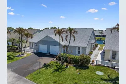 2538 SE Tropical East Circle, Port Saint Lucie, FL 34952 - Photo 4