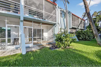 1432 S Lakeside Drive #4, Lake Worth, FL 33460 - Photo 4