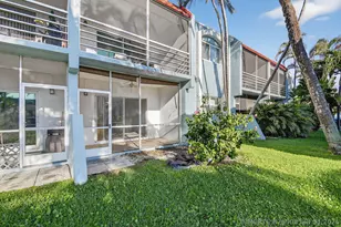 1432 S Lakeside Dr, Lake Worth, FL 33460 - Photo 4