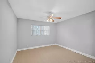1432 S Lakeside Dr, Lake Worth, FL 33460 - Photo 30