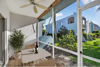1432 S Lakeside Drive #4, Lake Worth, FL 33460 - Photo 32