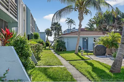 1432 S Lakeside Drive #4, Lake Worth, FL 33460 - Photo 8
