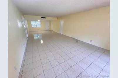 901 Cypress Terrace #103, Pompano Beach, FL 33069 - Photo 4