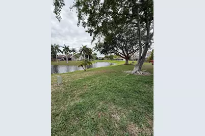 1120 W Lakes Drive, Deerfield Beach, FL 33442 - Photo 28