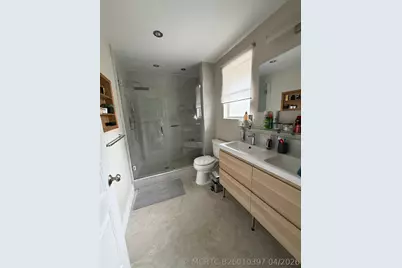 1120 W Lakes Drive, Deerfield Beach, FL 33442 - Photo 12
