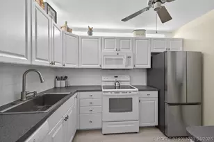 837 NW 47th St, Deerfield Beach, FL 33064 - Photo 10