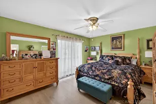 837 NW 47th St, Deerfield Beach, FL 33064 - Photo 16