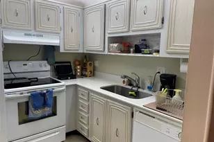 2821 Somerset Dr, Lauderdale Lakes, FL 33311 - Photo 1