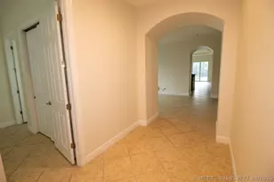 8253 NW 118th Way NW, Parkland, FL 33076 - Photo 6