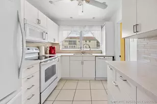 4047 NW 16th St, Lauderhill, FL 33313 - Photo 10