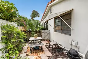 1931 NE 27th St, Lighthouse Point, FL 33064 - Photo 10