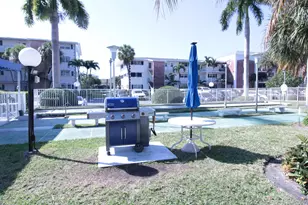 465 Paradise Isle Blvd, Hallandale Beach, FL 33009 - Photo 26