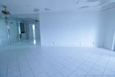 465 Paradise Isle Boulevard #110, Hallandale Beach, FL 33009 - Photo 6