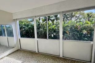 1000 NE 14th Ave, Hallandale Beach, FL 33009 - Photo 4