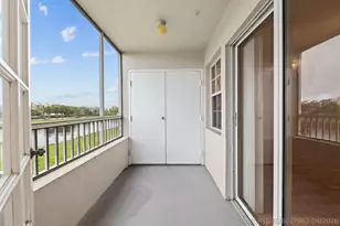 2861 N Oakland Forest Dr, Oakland Park, FL 33309 - Photo 20