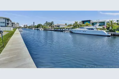 455 Paradise Isle Boulevard #305, Hallandale Beach, FL 33009 - Photo 22