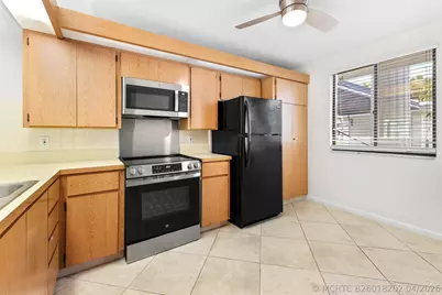 2561 Village Boulevard #103, West Palm Beach, FL 33409 - Photo 10