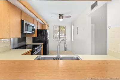 2561 Village Boulevard #103, West Palm Beach, FL 33409 - Photo 12