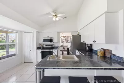 390 SE Cork Road, Port Saint Lucie, FL 34984 - Photo 12