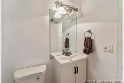 2561 NW 99th Avenue, Coral Springs, FL 33065 - Photo 10