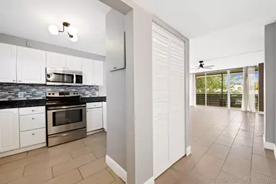 113 Royal Park Drive #2h, Oakland Park, FL 33309 - Photo 4