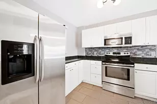 113 Royal Pk Dr, Oakland Park, FL 33309 - Photo 2