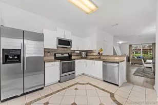 2264 Salerno Cir, Weston, FL 33327 - Photo 8