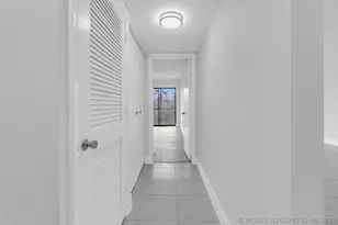 200 Jacaranda Country Club Dr, Plantation, FL 33324 - Photo 18