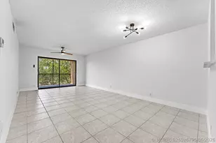 200 Jacaranda Country Club Dr, Plantation, FL 33324 - Photo 8
