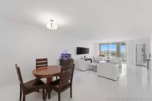 2681 S Course Dr, Pompano Beach, FL 33069 - Photo 4
