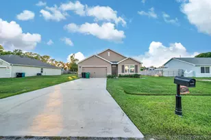 2538 SE Rock Springs Dr, Port Saint Lucie, FL 34952 - Photo 1