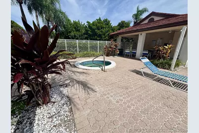11201 SW 13th Street #103, Pembroke Pines, FL 33025 - Photo 14
