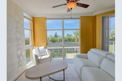 806 E Windward Way #323, Lantana, FL 33462 - Photo 6