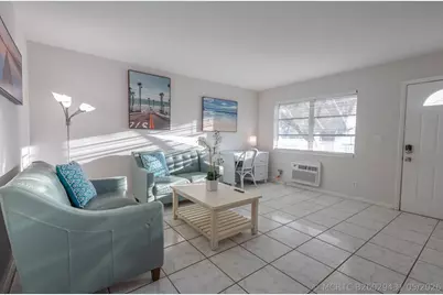 714 S Arnold Avenue #B Left Side, Lantana, FL 33462 - Photo 2