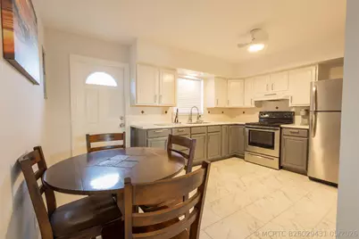 714 S Arnold Avenue #B Left Side, Lantana, FL 33462 - Photo 6