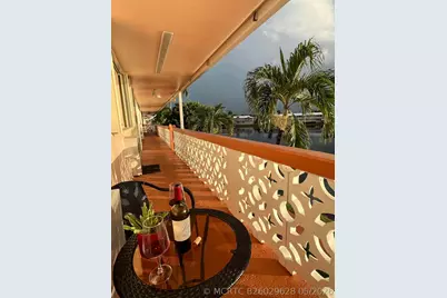 900 SW 10th Terrace #S20, Hallandale Beach, FL 33009 - Photo 1