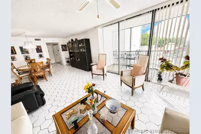 20301 W Country Club Drive #329, Aventura, FL 33180 - Photo 2