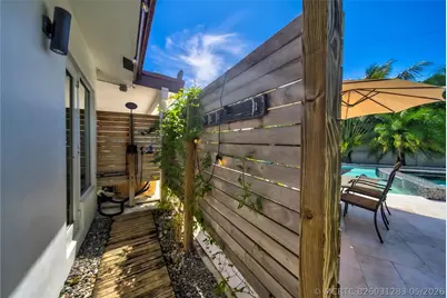 250 NE 27th Court, Boca Raton, FL 33431 - Photo 36