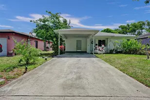 1590 NW 7th Ln, Pompano Beach, FL 33060 - Photo 1