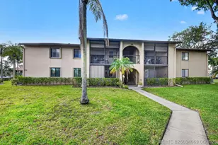 536 Shady Pine Way, Greenacres, FL 33415 - Photo 2