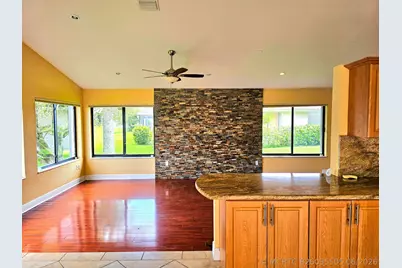 566 Village Lake Drive, Weston, FL 33326 - Photo 6